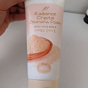 Radiance Crystal Cleansing Foam